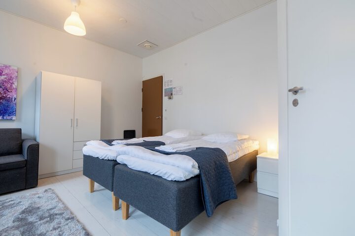 Room 12 of 69