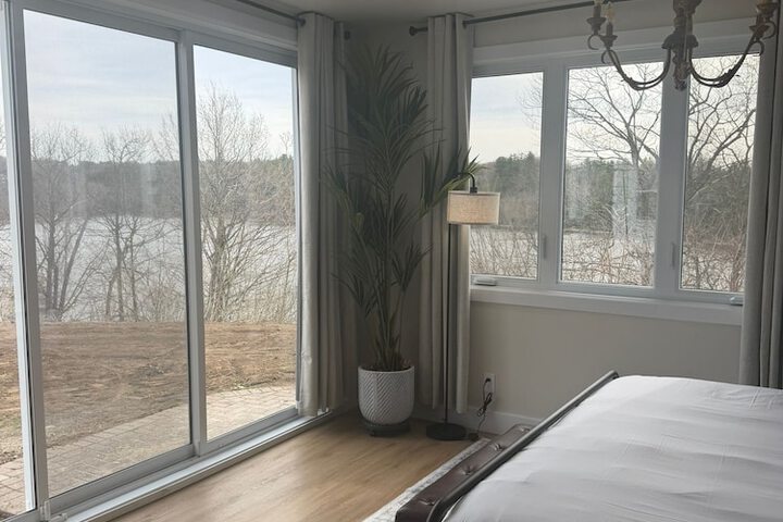 Room 54 of 91