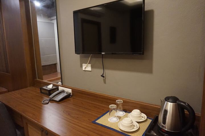 Room 40 of 61