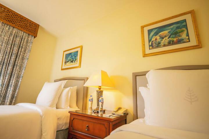 Room 103 of 115