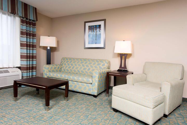 2 Queen Beds (3 of 11)