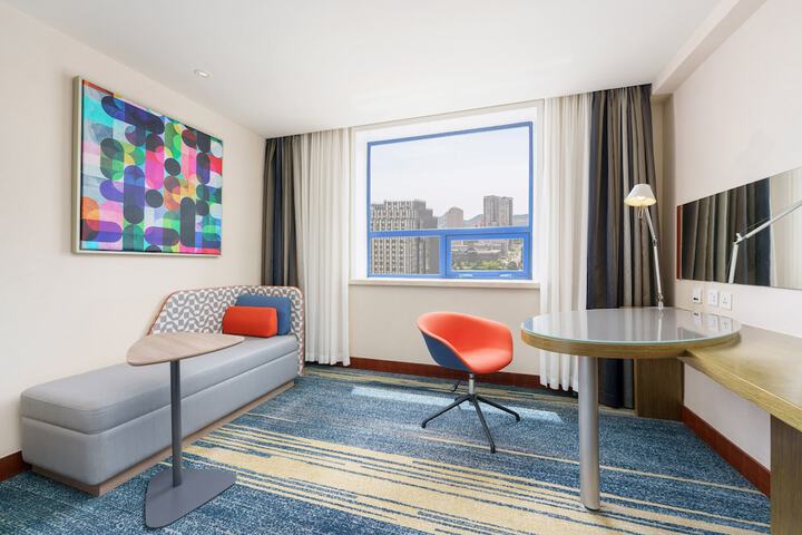 Room 14 of 68