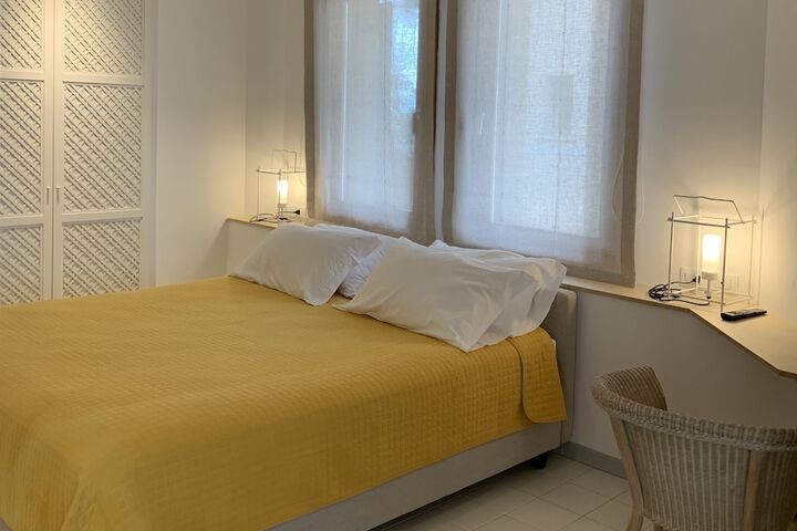 Room 15 of 99