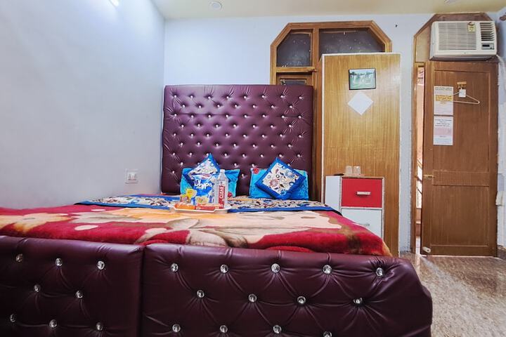 THE DEEP GANESHA INN