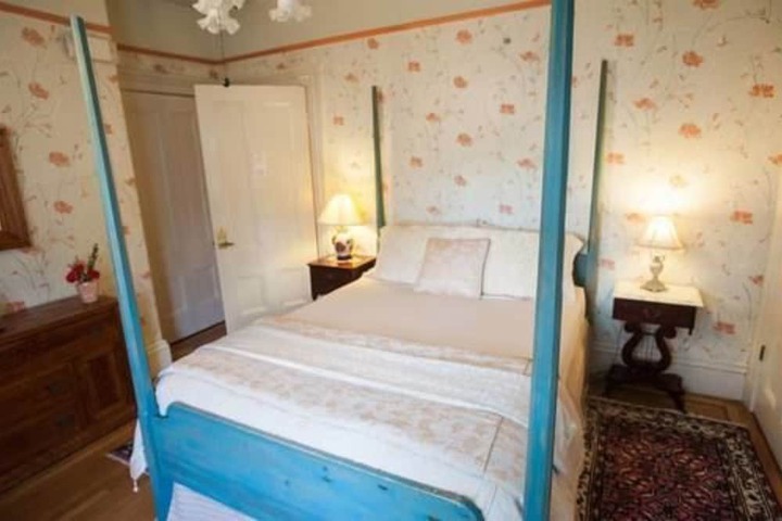 Room 11 of 70