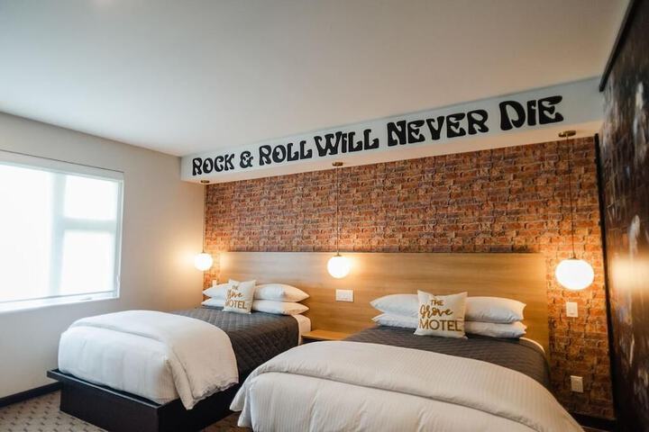 Room 21 of 39