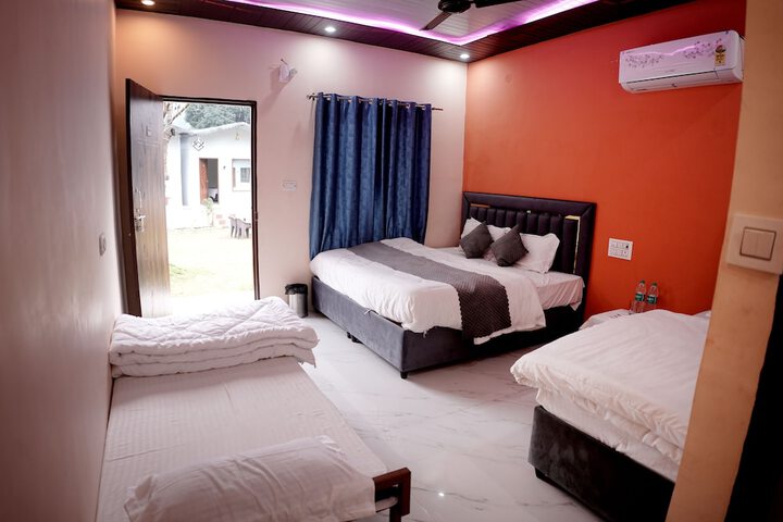 Room 7 of 48