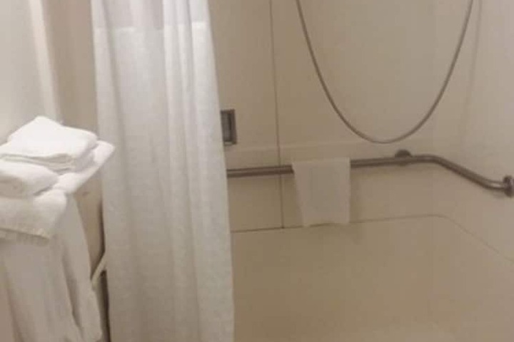 1 Queen Bed Accessible (1 of 9)