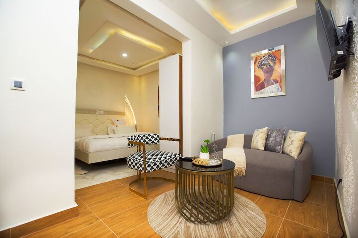 Room 9 of 22