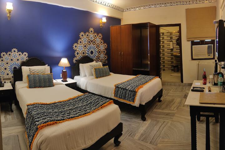 Room 9 of 59