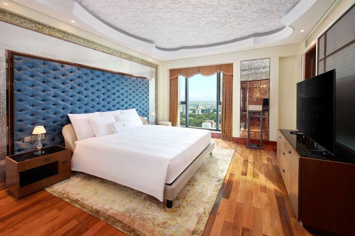 Room 25 of 131