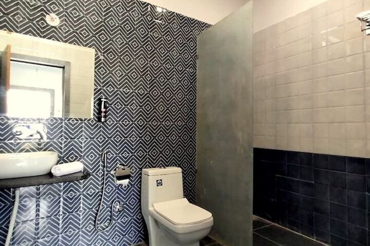 Room 70 of 114