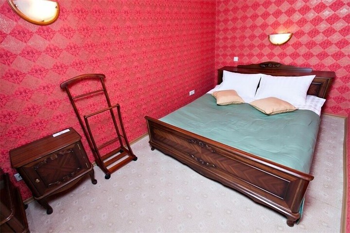Room 19 of 52