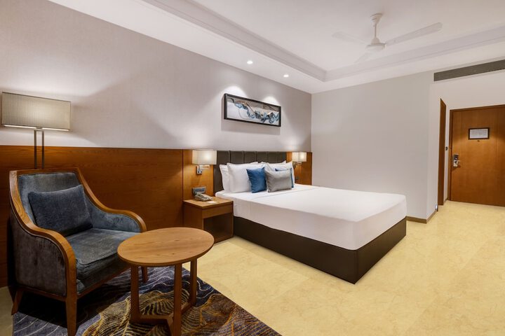 Room 27 of 119
