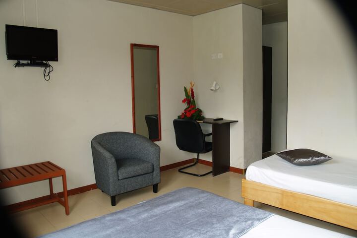 Room 11 of 39