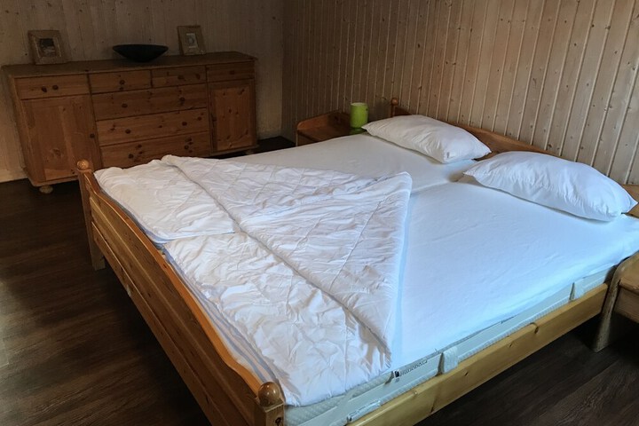 Room 51 of 117