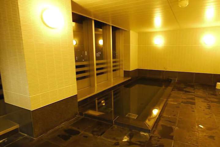 Room 21 of 48
