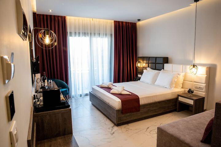 Room 42 of 122