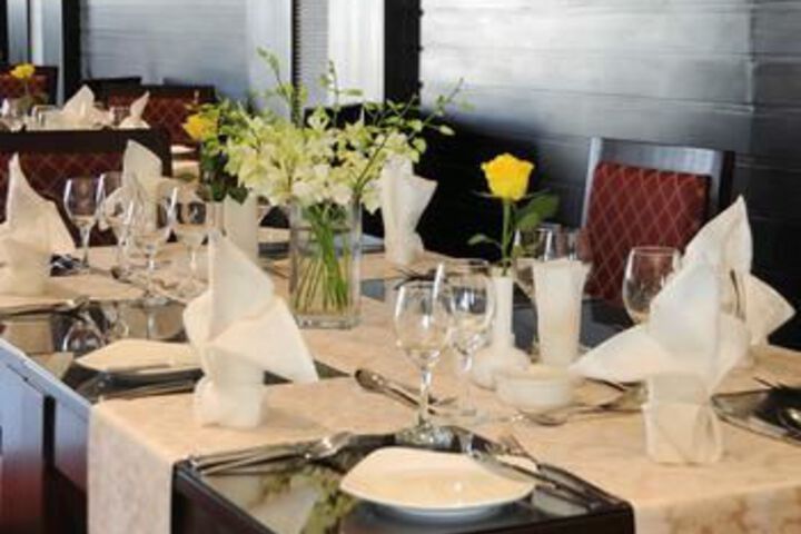 Dining 65 of 70