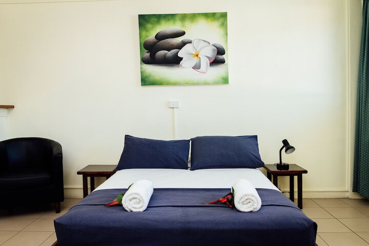 Room 12 of 82