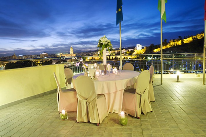 Dining Photos
