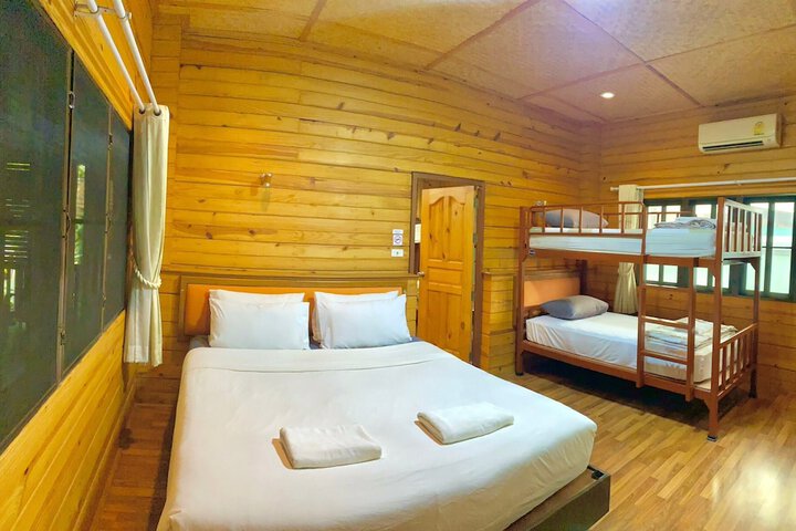 Room 15 of 61