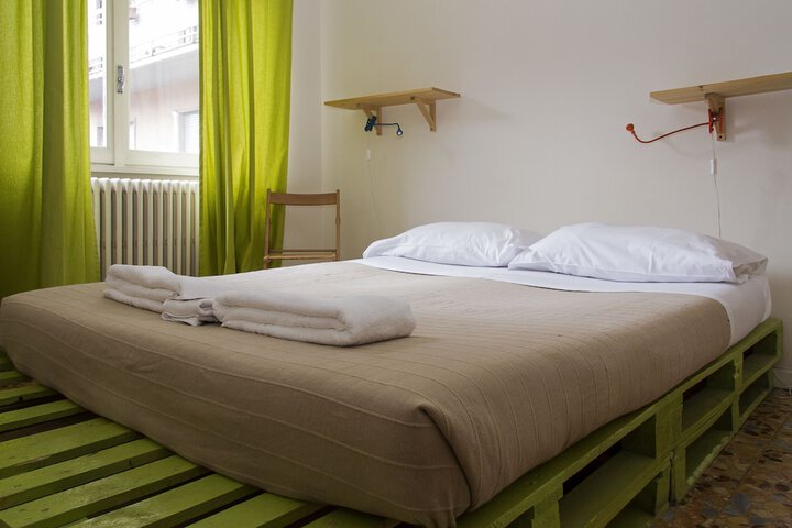 Room 2 of 23