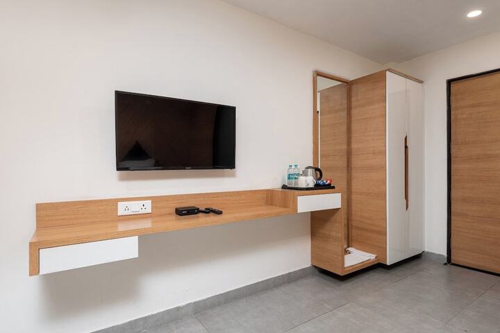 Room 9 of 51