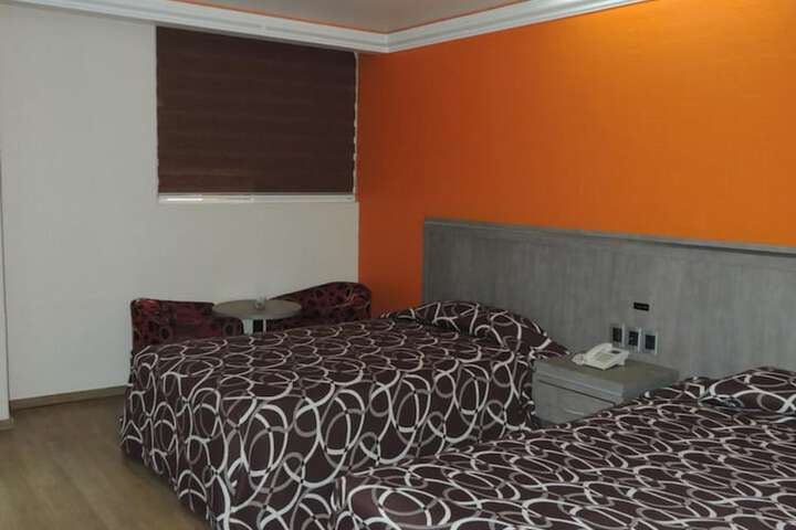 Room 10 of 46