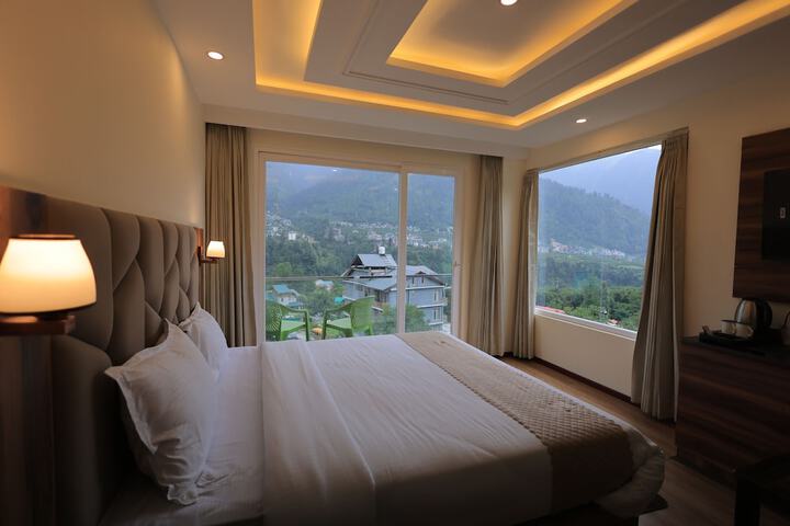 Room 7 of 17