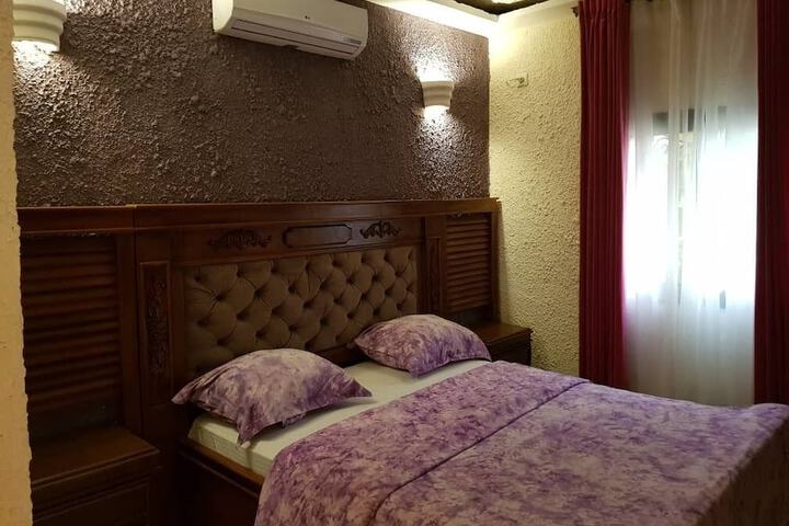 Room 21 of 24