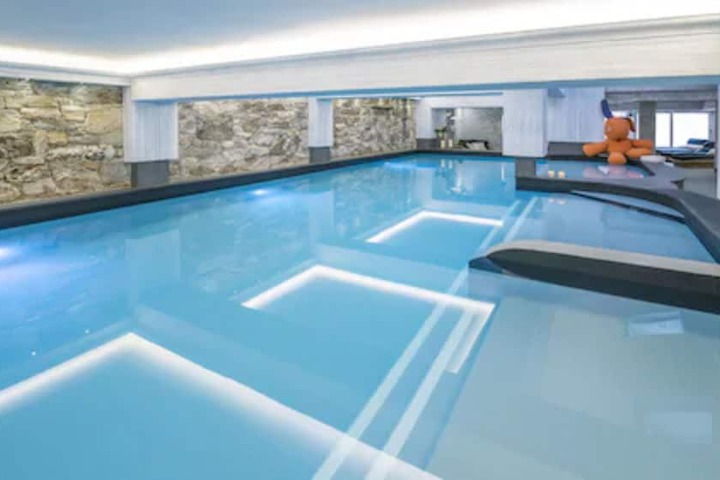 Pool 45 of 107