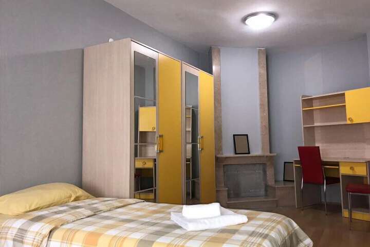 Room 12 of 23