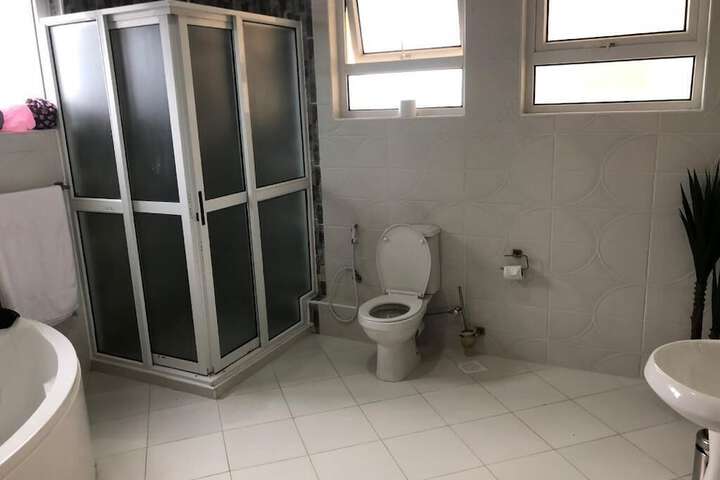 Room 151 of 190
