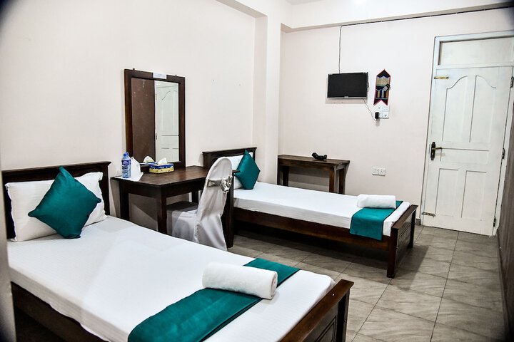 Room 15 of 25