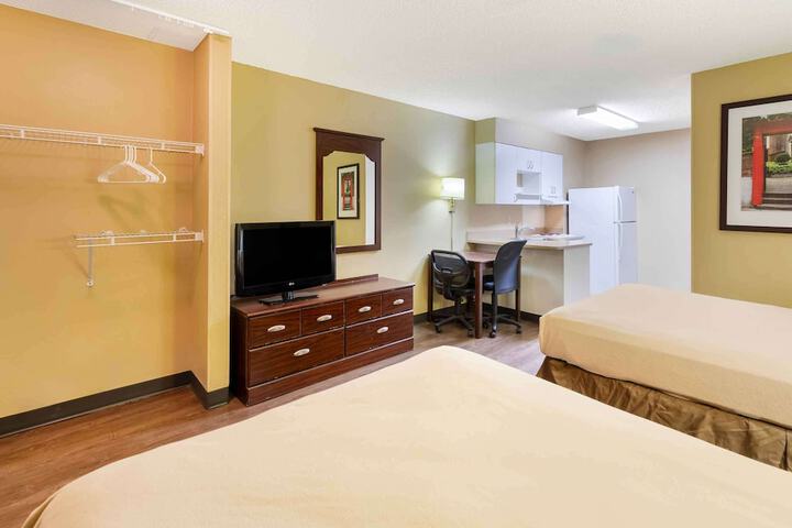 Double Accessible King Size Bed (4 of 5)