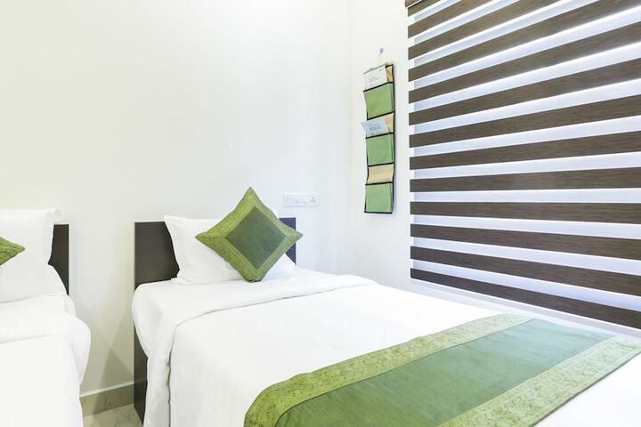 Room 3 of 23