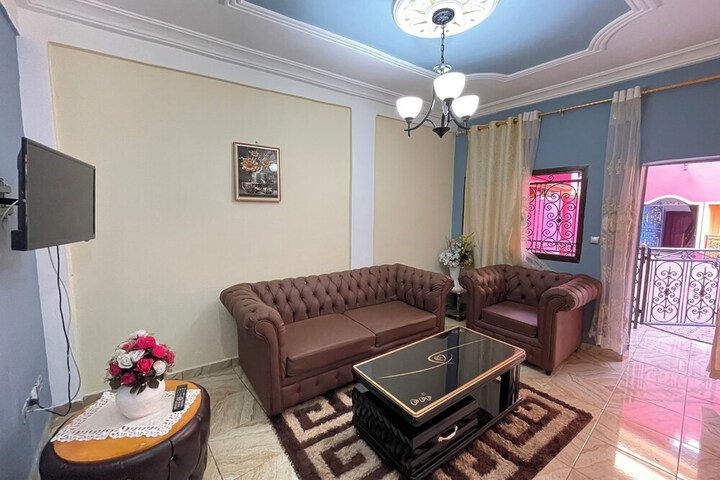 Room 77 of 118