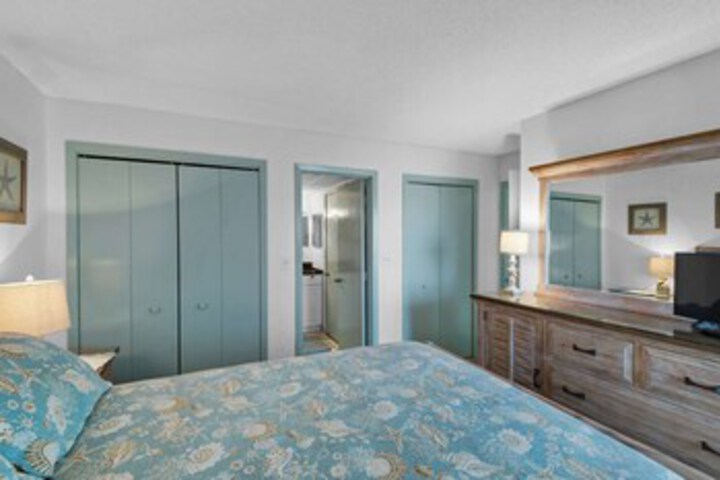 Room 168 of 185