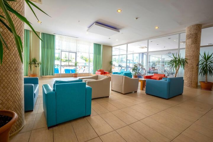 Hotel Interior 5 of 172