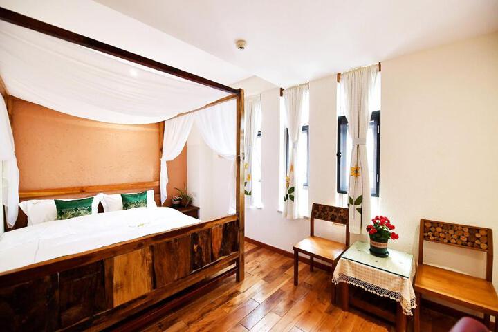 T & T Story Hotel (Xi Gong Pier)