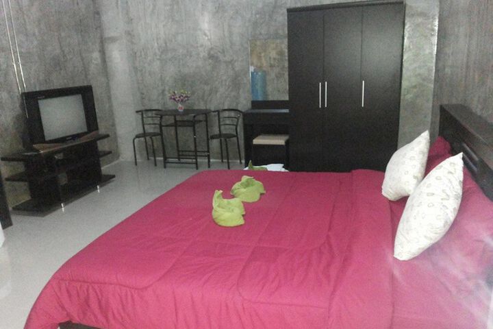 Room 10 of 46