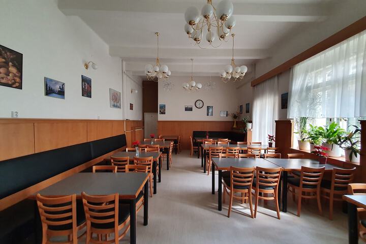 Dining 276 of 324