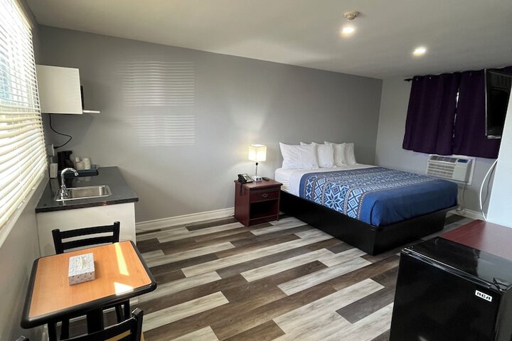 Room 31 of 49