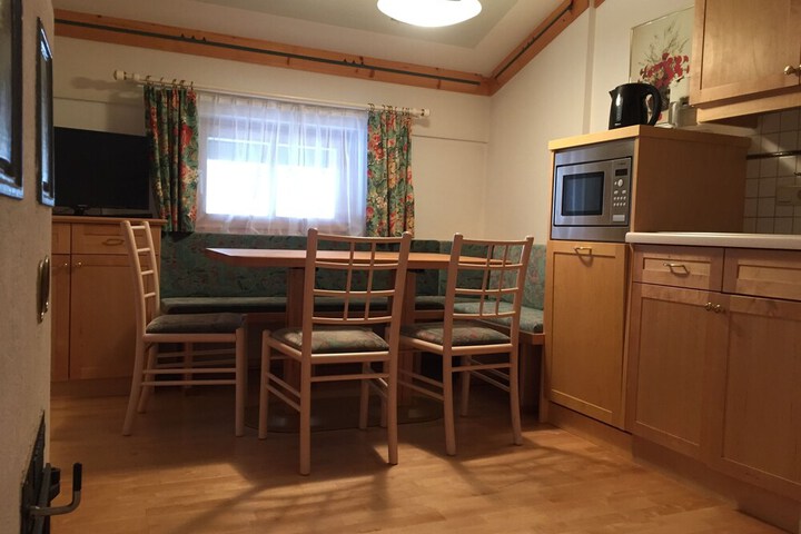 Dining Photos
