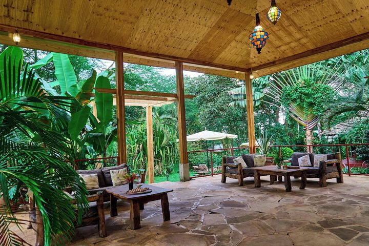 Guest Lobby
