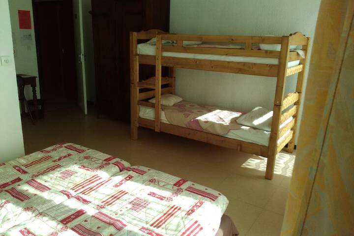 Room 21 of 50