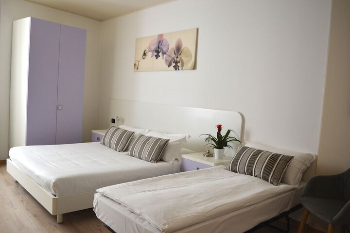Room 3 of 17