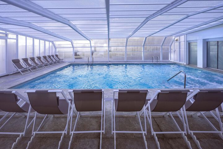 Pools & Facilities