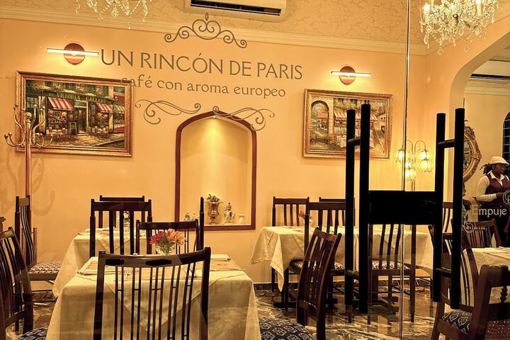 Dining 36 of 49